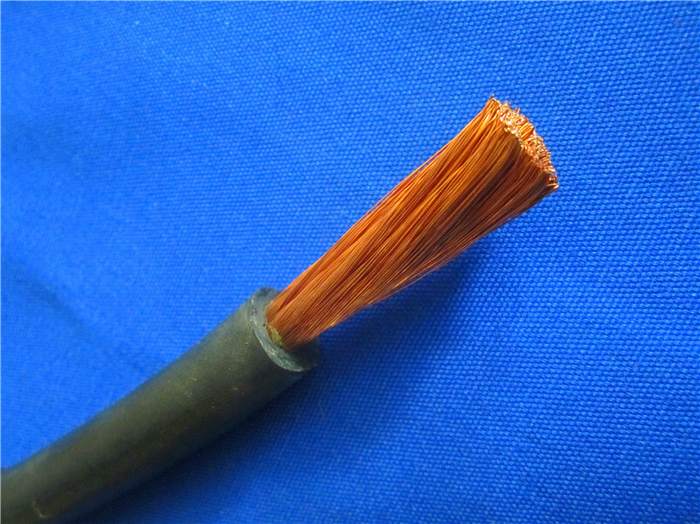 
                                 Стандарт IEC 25мм2 резиновой изоляцией кабель сварки                            