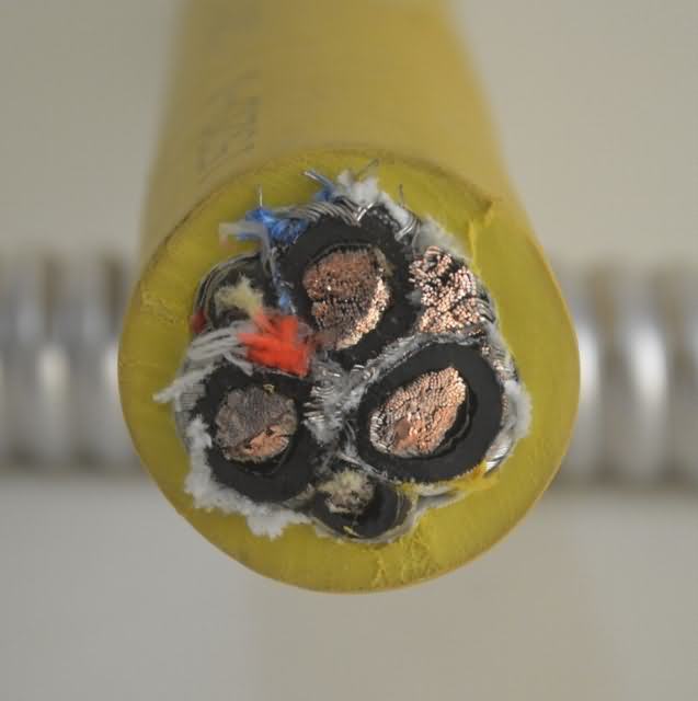 
                                 cavo elettrico di trascinamento di cantiere di gomma in sotterraneo generale resistente flessibile caldo di vendita di 0.6/1kv 3.6/6kv                            