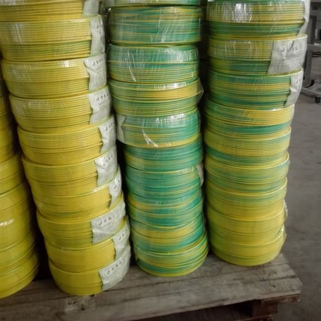  Verde giallo che collega cavo a massa isolato PVC