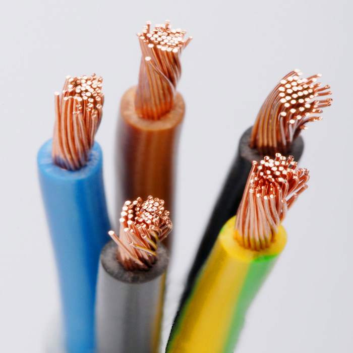 
                                 Tipi differenti di collegare flessibili del cavo elettrico del collegare del rame del conduttore dell'isolamento Bvr del PVC                            