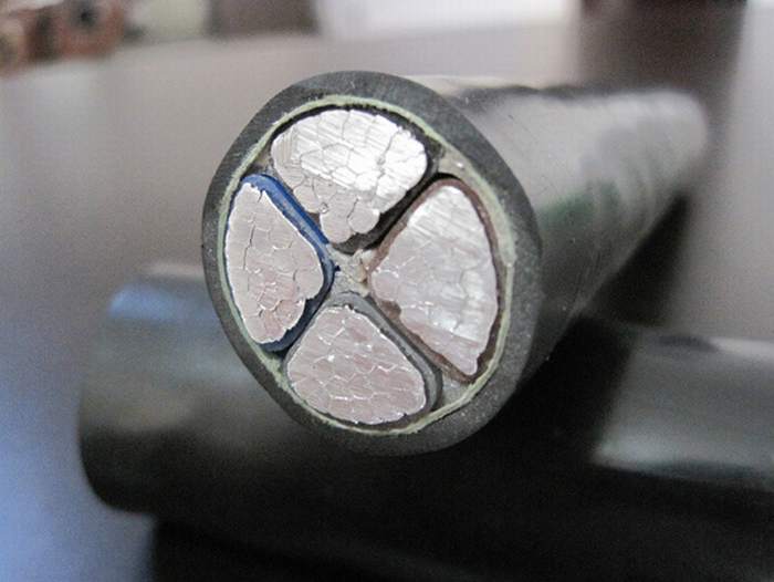 
                                 El conductor de aluminio cable aislado con PVC                            