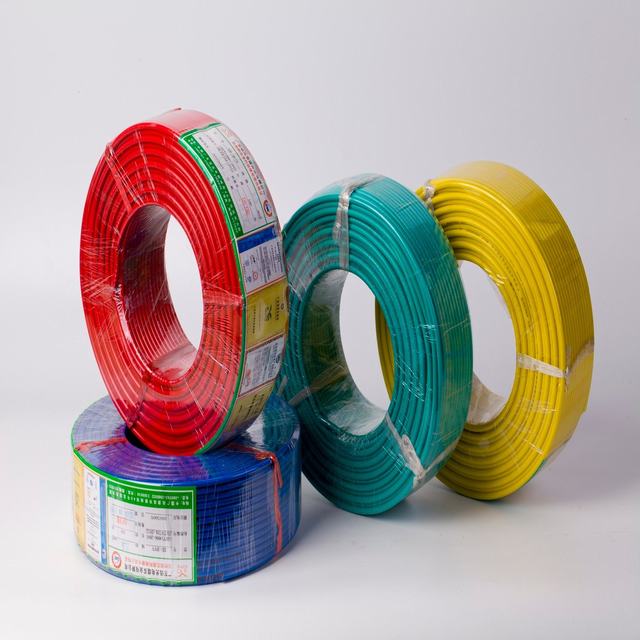 BS Standard Copper Wire Cable PVC/XLPE Insulated Building Wire Twin + Earth
