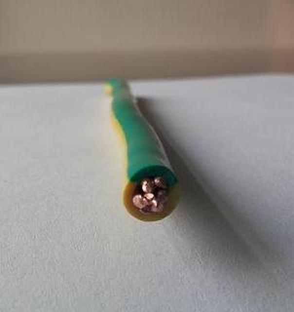  Корпус разъема , провод 4 мм2 витого медного провода
