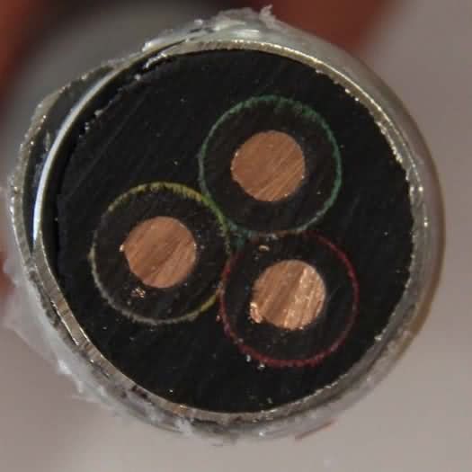  3*42mm Gepantserde NBR In de schede gestoken om de Elektrische Kabel Met duikvermogen van de Macht van de Pomp van de Olie