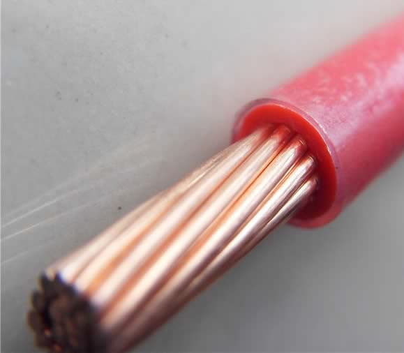  600 Volts. Conducteur en cuivre Isolant thermoplastique gaine de câble en nylon 4AWG