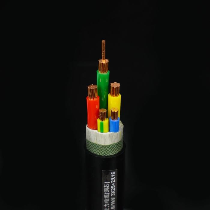 
                                 Pantalla aislante XLPE recubierto de PVC cuatro Core de bajo voltaje Cable Blindado de cobre del cable de alimentación eléctrica                            
