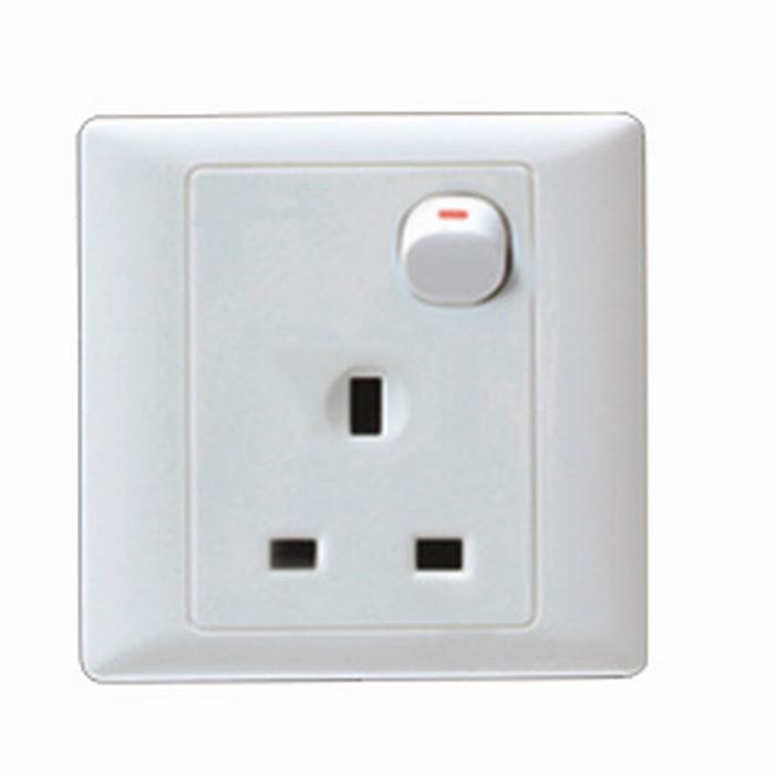 New Fashion Best Price British Style 13A Switched Socket