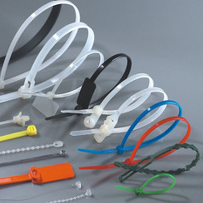 
                                 Nylon Plastique autobloquant 66 attaches de câble d'enrubannage en nylon standard                            