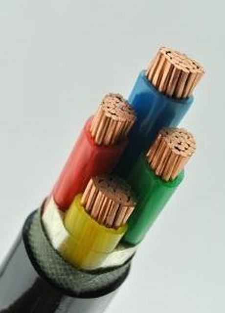  600V Insualted XLPE Conductor de cobre recubierto de PVC de 4 núcleos de 25sqmm XLPE Cu/Cable/PVC